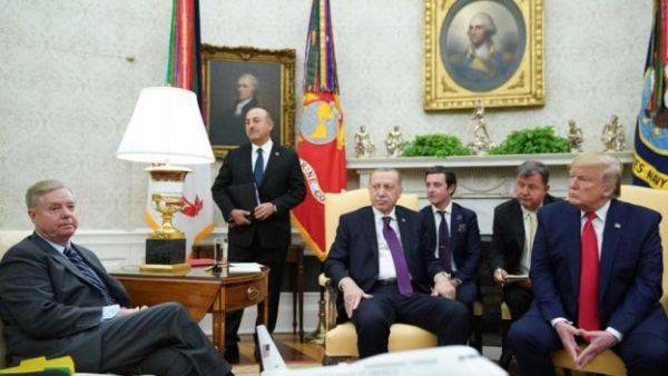 Отречение по-американски: США предложили Турции и Армении разобраться самим