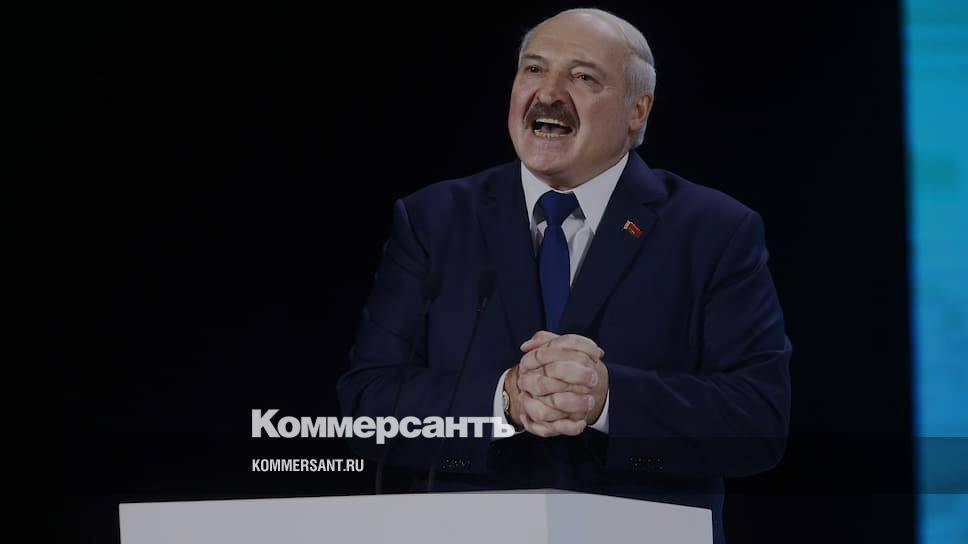 Лукашенко упрекнул Россию в нежелании помогать с закупкой вооружения