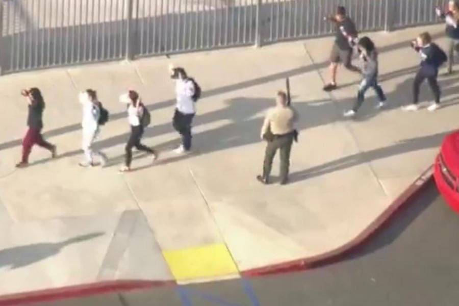 Семь человек пострадали при стрельбе в школе в Калифорнии