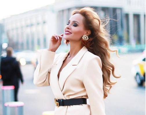 Певица Анна Калашникова подтвердила кражу мобильного телефона