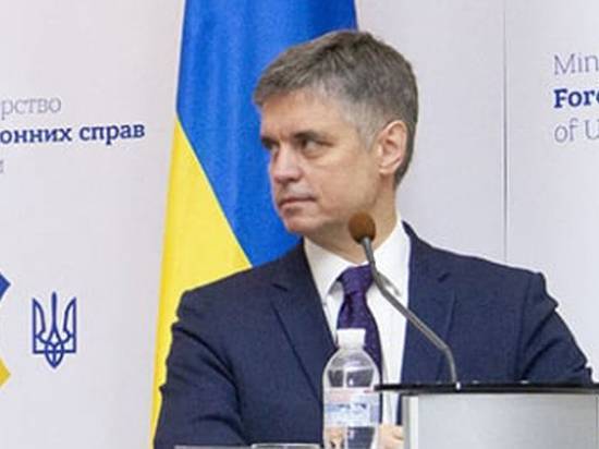 Министр обороны Украины оконфузился, говоря о России