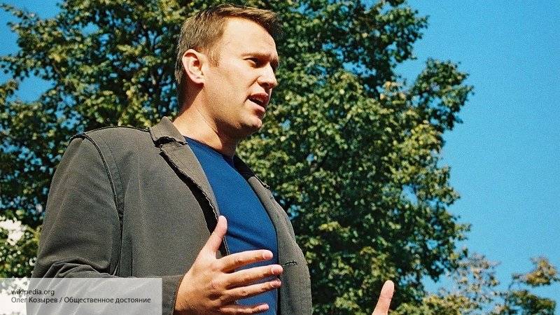 Осташко назвал Навального резиновым изделием, которым будут пользоваться коммунисты
