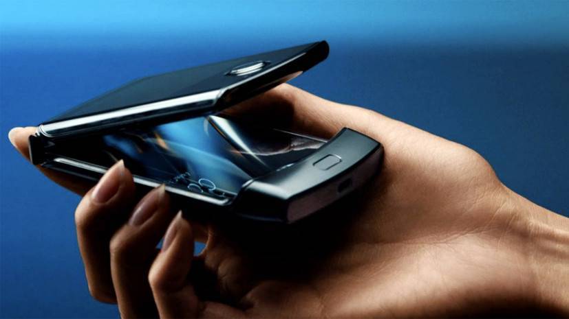 Эксперт прокомментировал новую модель складного смартфона компании Motorola