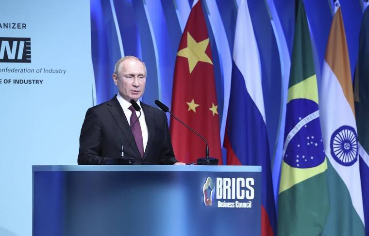 Россия будет продолжать сотрудничество с ОПЕК по стабилизации рынка нефти