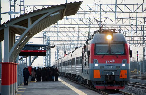 Подстаканники и интерьер поездов в Крым будут сделаны в особом стиле