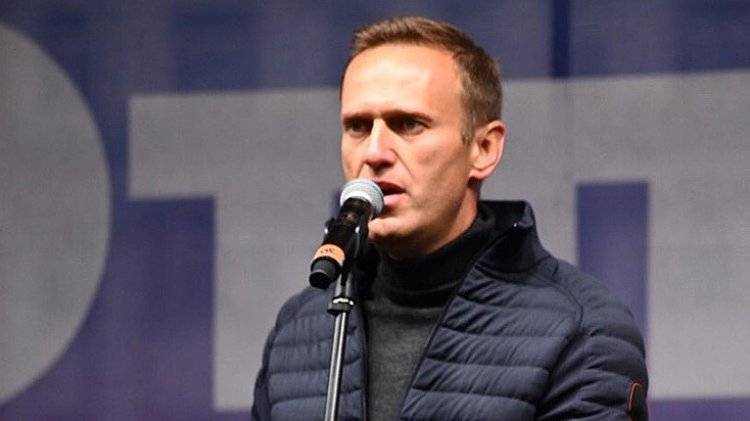Навальный пришел к КПРФ, чтобы выдвинуть на выборы провокаторов без сбора подписей