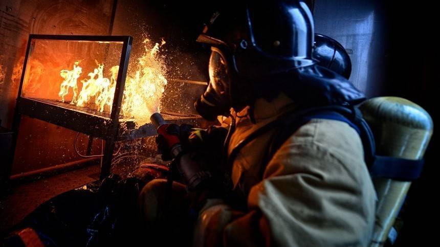«Сначала взрыв был!»: Очевидец рассказал о пожаре в московской многоэтажке