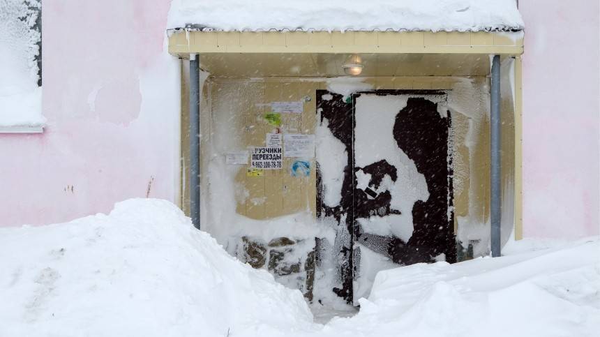 Из-за мощного снегопада на Сахалине были закрыты две автодороги