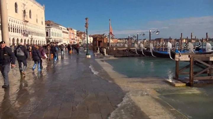 Правительство Италии выделило 20 миллионов евро для ликвидации последствий наводнения в Венеции