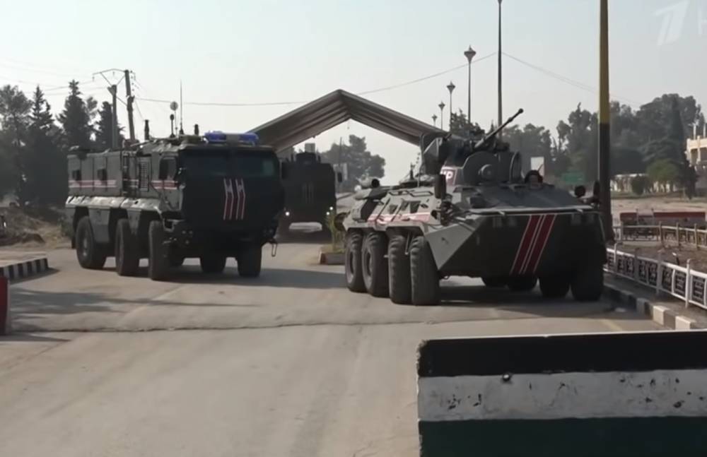 Российская военная полиция взяла бывшую базу США в Сирии