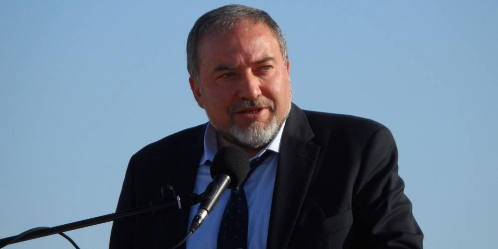 Либерман выставил требования Нетаньягу