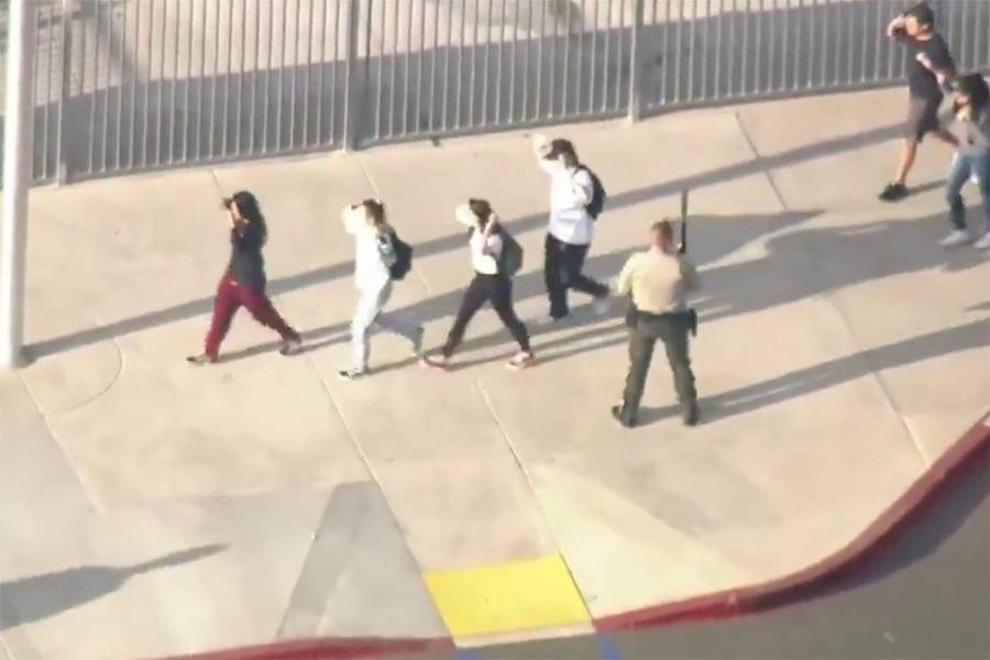 Полиция установила личность стрелка в школе Калифорнии