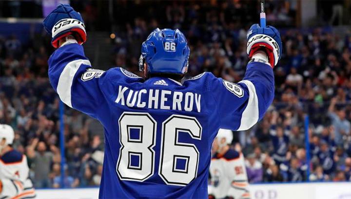 НХЛ. Никита Кучеров признан второй звездой дня