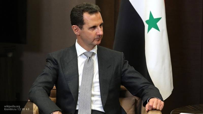 США пытаются помешать переговорам САА и курдских боевиков в Сирии, заявил Асад