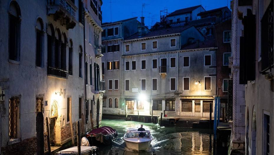 Власти Венеции предупредили о новом наводнении