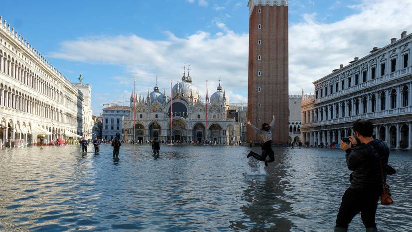 Власти Венеции ожидают новое наводнение в городе