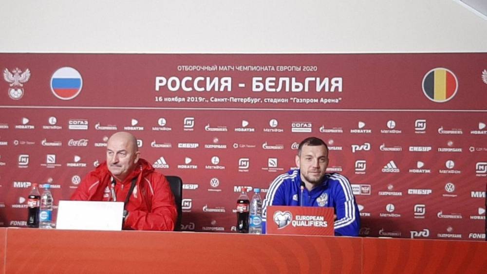 Тренер сборной России Черчесов не разговаривал с Акинфеевым о возвращении в команду
