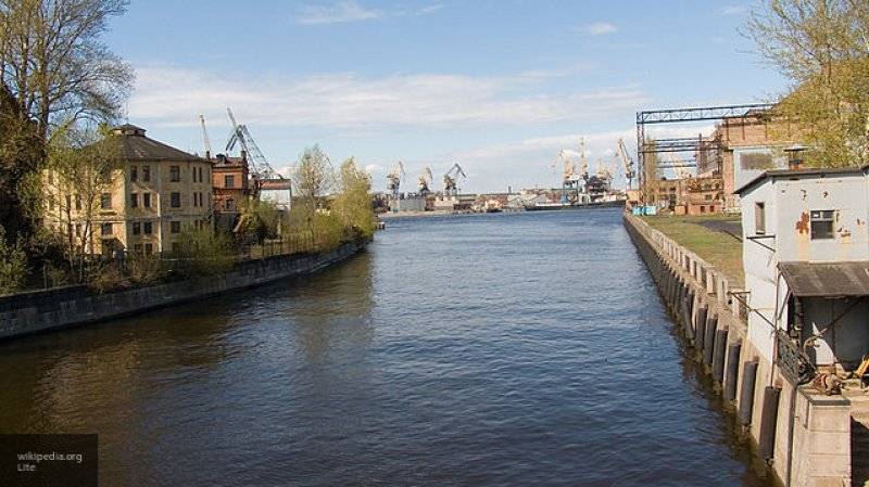 Новая трехполосная дорога появится на мосту через Екатерингофку в Петербурге
