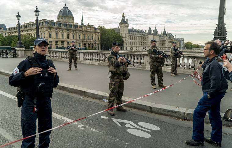 Полиция Франции обратилась к свидетелям по делу Эпштейна