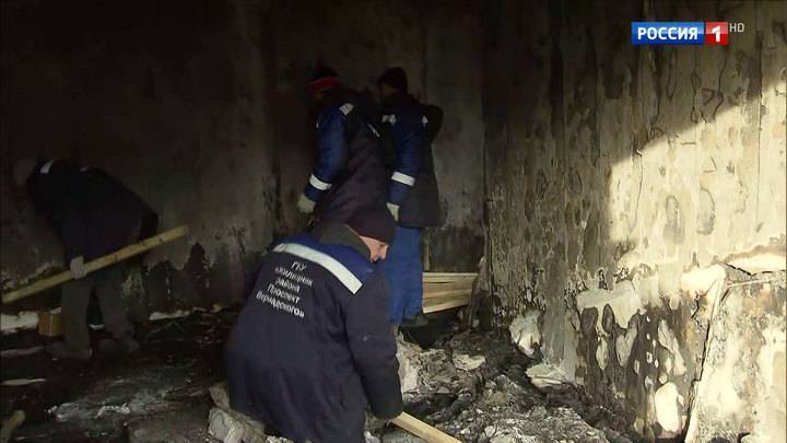 Взрыв и пожар в доме на Удальцова: горели квартиры на трех этажах
