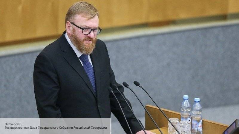 Милонов пообещал защитить российское общество от сексуальных домогательств в вузах