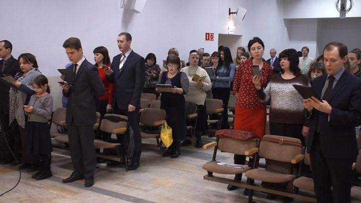 Суд оштрафовал старейшину «Свидетелей Иеговы» на 350 000 рублей
