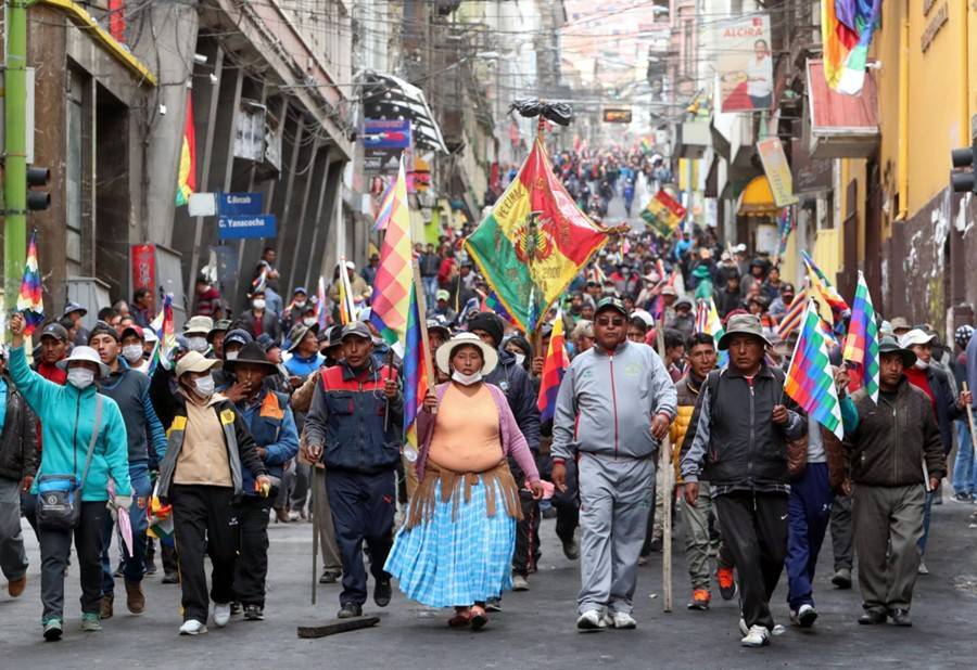 Ростуризм рекомендовал приостановить продажу туров в Боливию
