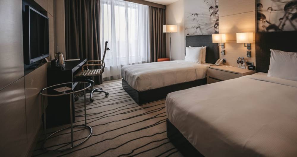 В АТОР оценили идею ввести невозвратные тарифы для отелей