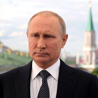Путин вернулся в Москву из Бразилии и провел в Кремле совещание Совбеза
