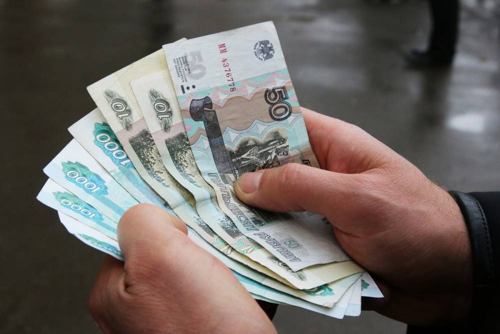 В Госдуму внесли предложение о минимальной зарплате бюджетников