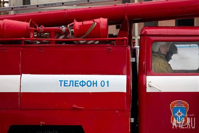 Рейсовый автобус, направляющийся в Кузбасс, вспыхнул на трассе в Алтайском крае