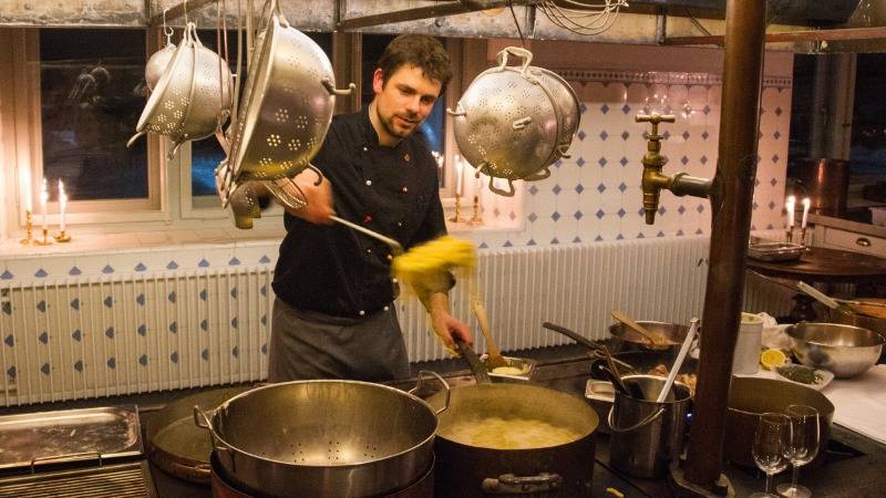 Сколько зарабатывает повар в Германии