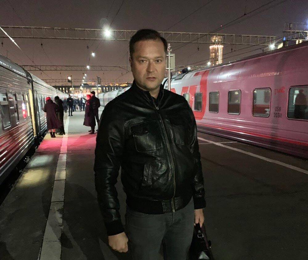 В поезде Тамбов-Москва умер политик и экономист Никита Исаев