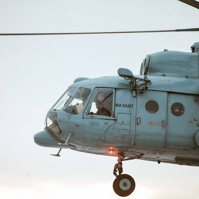 Российский вертолёт Ми-8 занят тушением пожара в Абхазии