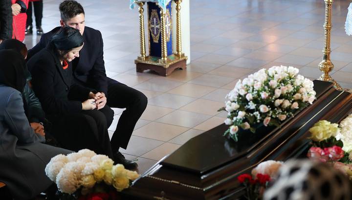 Похороны Анастасии Ещенко: закрытый гроб и много слез