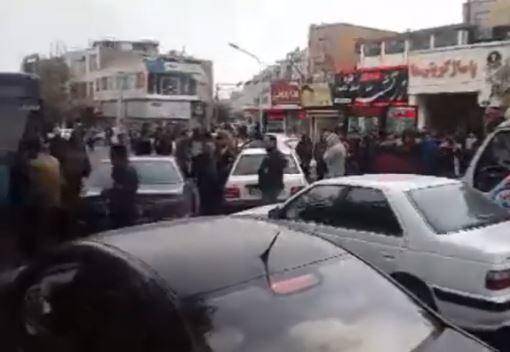 Демонстрации протеста прошли в крупнейших городах Ирана