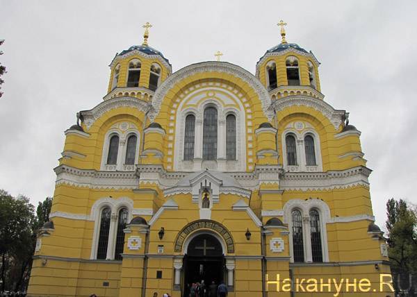 Киевский "патриархат": готовится захват резиденции Филарета и собора, в котором он служит