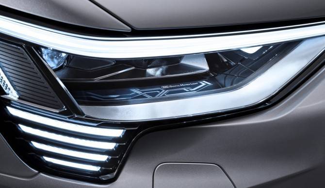 Audi представит серийный электрокроссовер e-tron Sportback