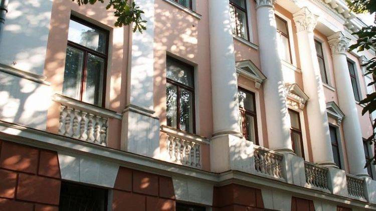 Здание бывшего украинского института в Крыму продадут на аукционе