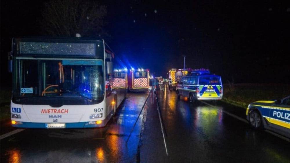 Загадочное происшествие: автобус сбил парня, тот погиб, однако он мог быть мертвым еще до аварии