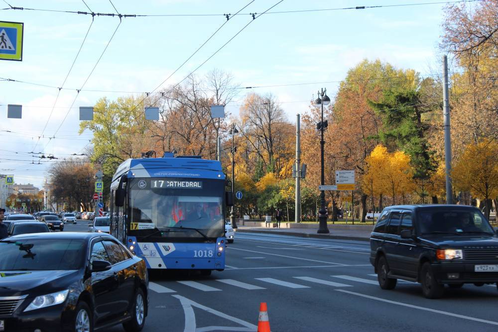 Транспортная реформа Петербурга станет надежней московской
