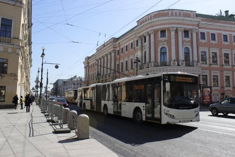 Названы преимущества транспортной реформы Петербурга в сравнении с московской