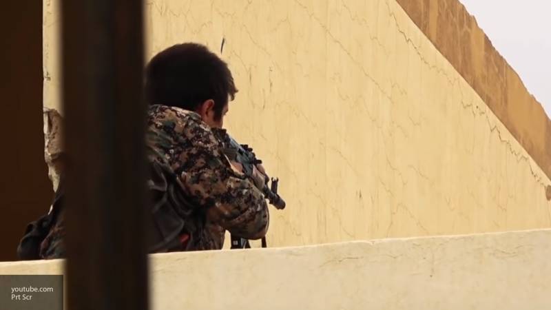 Курдские боевики наступают на пятки протурецкому ополчению в провинции Ракка в Сирии
