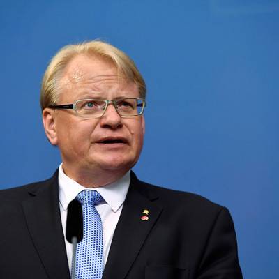 Министр обороны Швеции предложил создать "ведомство психологической защиты населения"