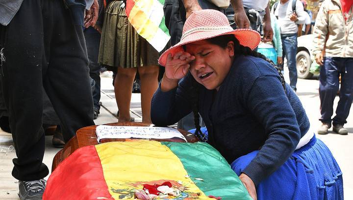 В Боливии растет число погибших в результате столкновений