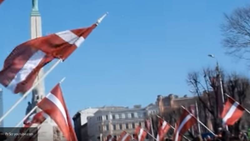 Более 15 тысяч человек за сутки поддержали инициативу о роспуске Сейма Латвии