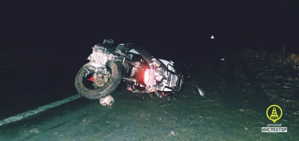 Пассажир попавшего в ДТП скутера в Киришском районе впал в кому