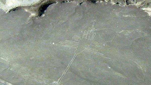 Ученые нашли изображения «монстров» с квадратными головами на плато Наска