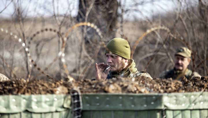 Позиции украинских силовиков в Донбассе обстреляли 15 раз за сутки, 1 человек погиб
