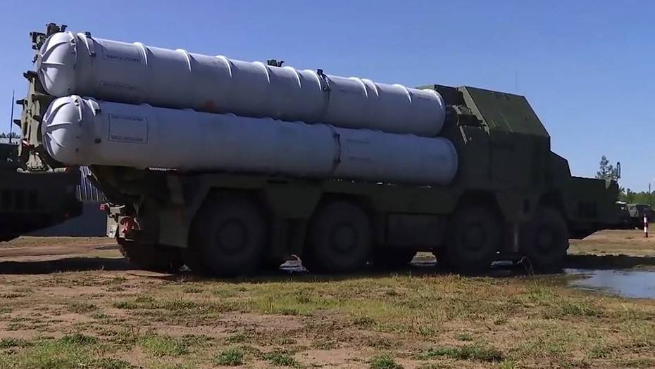 Россия и Саудовская Аравия обсуждают условия поставок ЗРК С-400